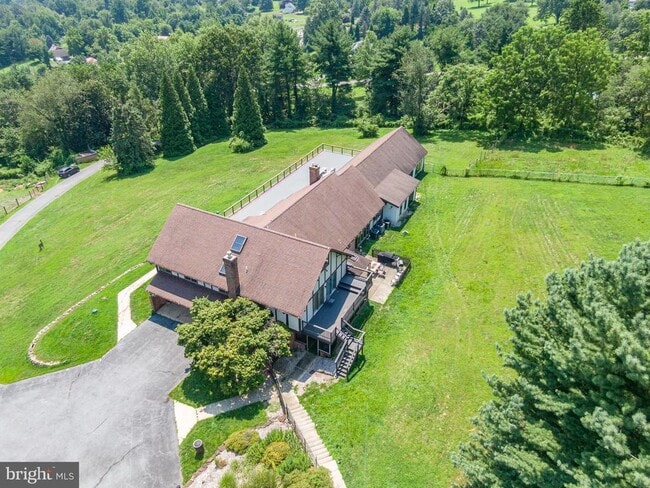 Building Photo - 1496 Orchard Ln