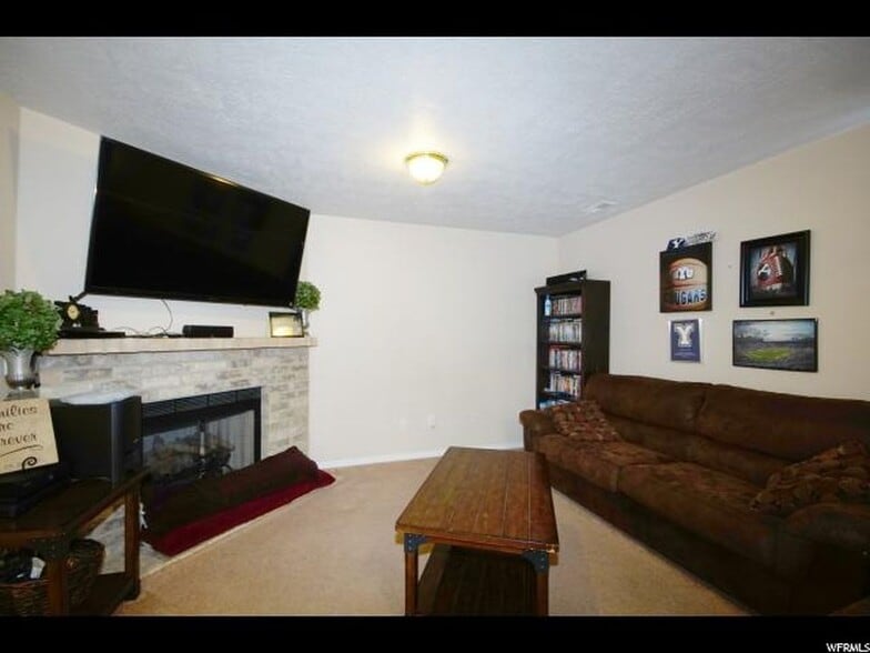 Building Photo - 275 W 13165 S