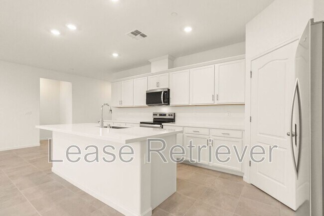 Building Photo - 2385 Sather St