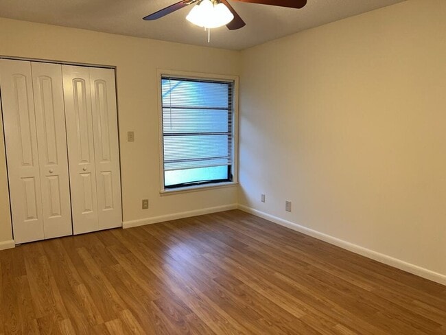 Building Photo - 3094 Bermwood Ln