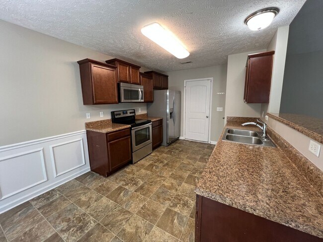Building Photo - Cute 3 BR, 2 Bath near Christiana