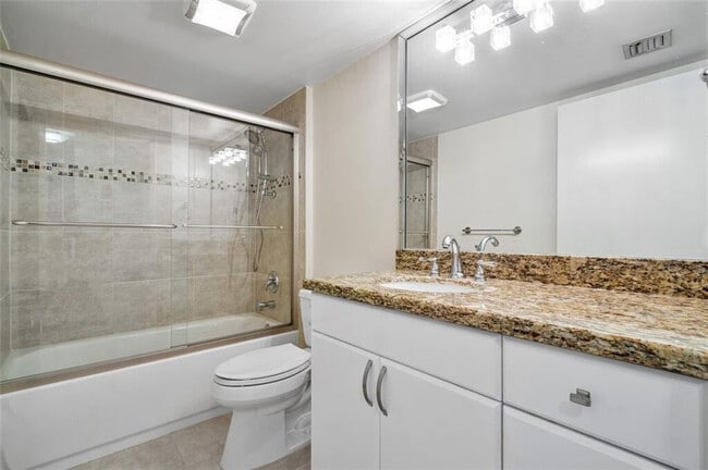 Building Photo - 6181 Balboa Cir
