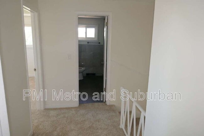Building Photo - 37 E Judith Ann Dr