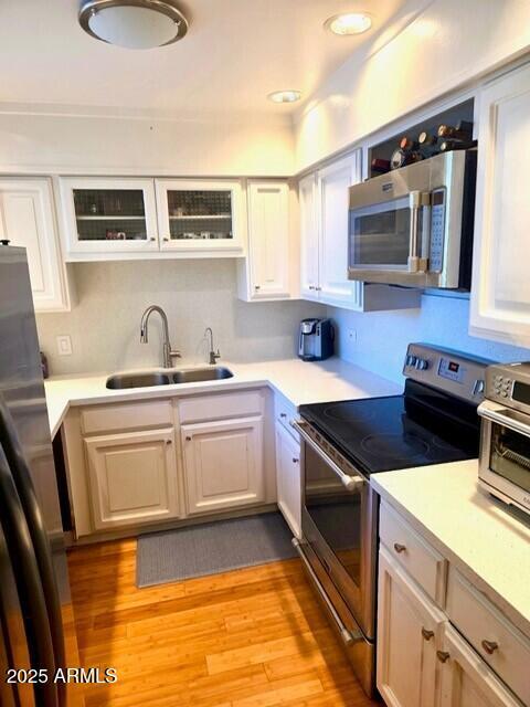 Building Photo - 6943 E 3rd St