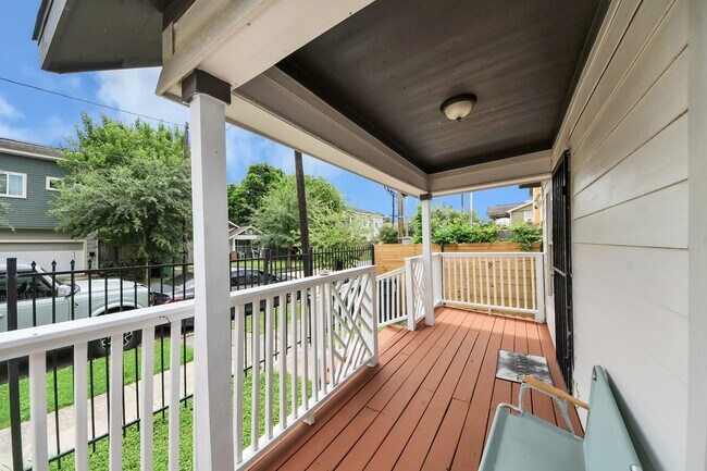 Building Photo - 4415 Hershe St