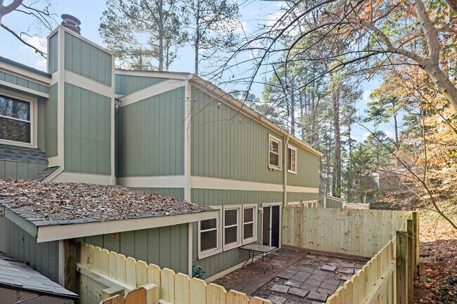 Building Photo - 602 Dylan Ct