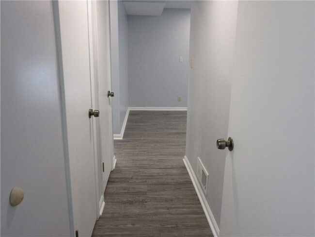 Building Photo - 2254 Post Oak Dr