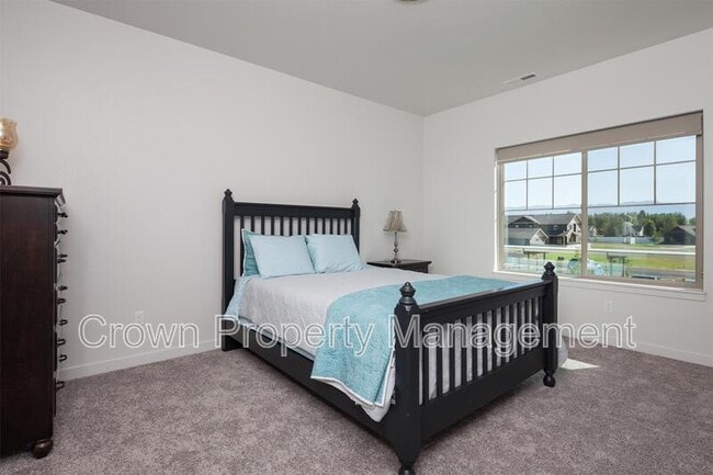 Building Photo - 206 Sawyer Ln