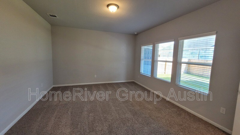 Building Photo - 200 Doc Johns Dr