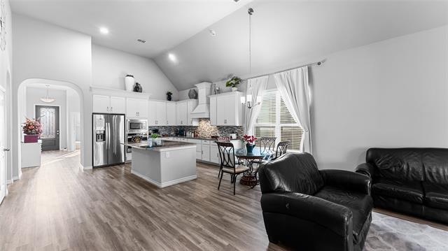 Building Photo - 3800 Carmel Hills Dr