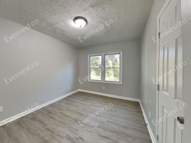 Building Photo - 1268 Byewood Ln SW