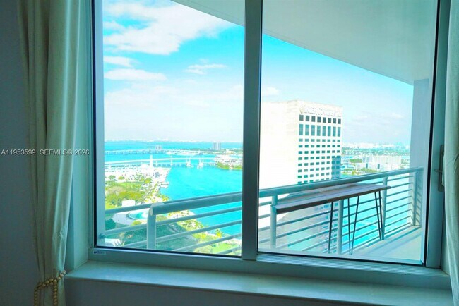 Building Photo - 325 S Biscayne Blvd