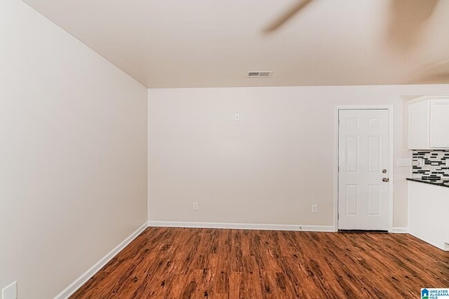 Building Photo - 817 Huntington Trce