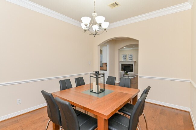 Building Photo - 1126 Sopris Dr
