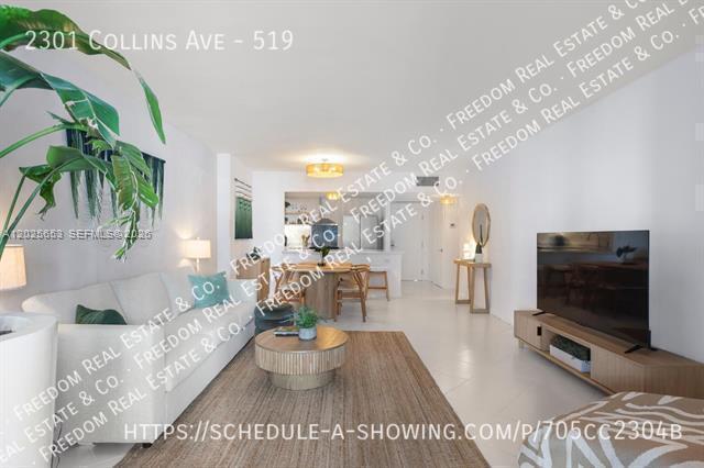 Building Photo - 2301 Collins Ave