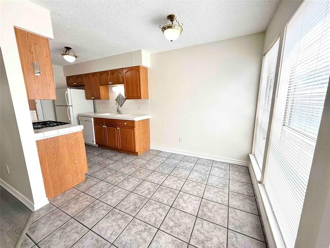 Building Photo - 10802 Lambert Cir