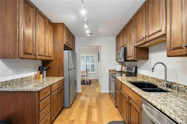 Building Photo - 231 Southampton Ln
