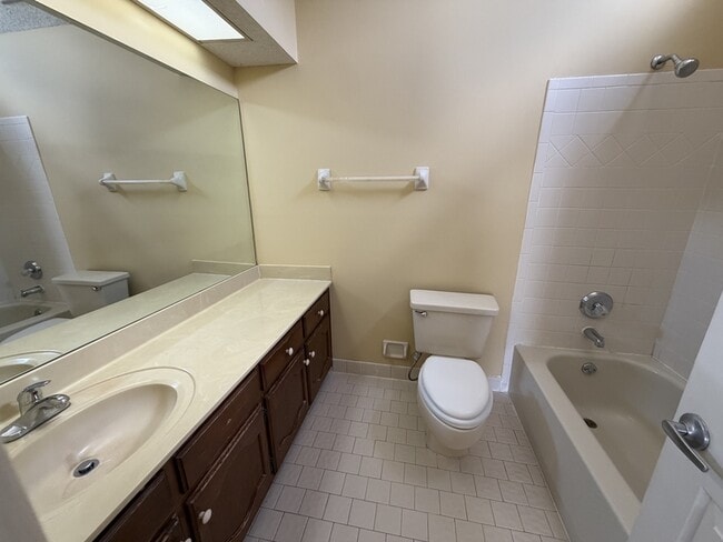 Building Photo - 7156 S Germanwood Ct