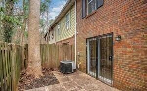 Building Photo - 1903 Whitehall Forest Ct SE