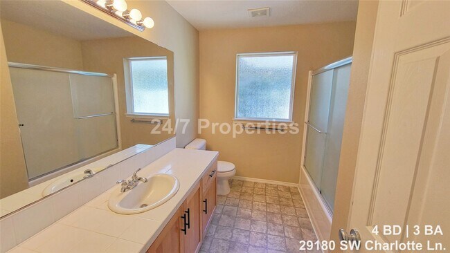 Building Photo - 29180 SW Charlotte Ln