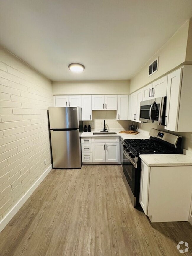 Building Photo - Sunnyslope Apartments