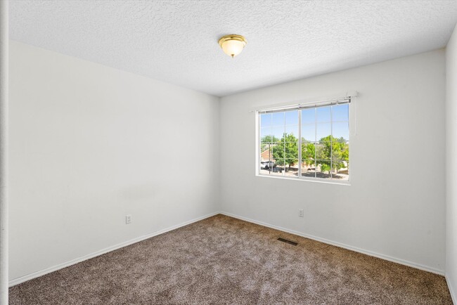 Building Photo - 4520 Ambrose Alday Loop SE