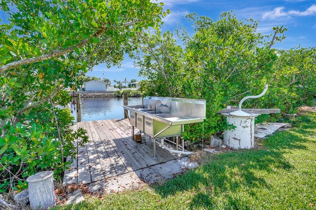 Building Photo - 4730 Almar Dr