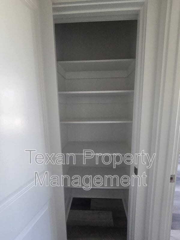 Building Photo - 3505 Brazos River Dr