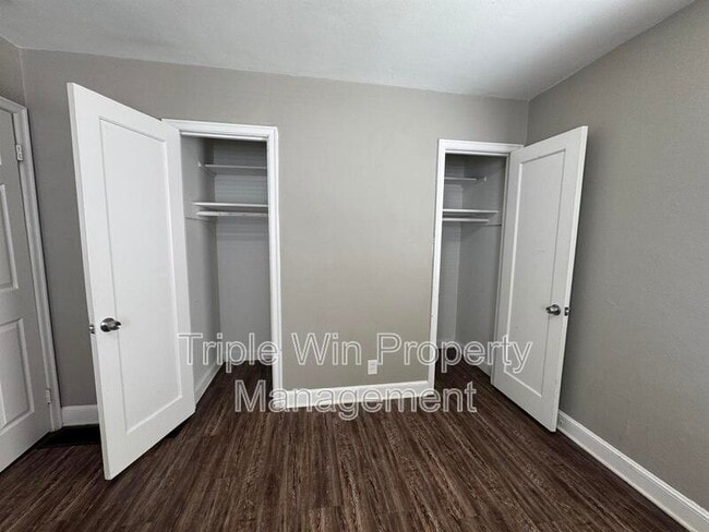 Building Photo - 1629 Talisman Ln
