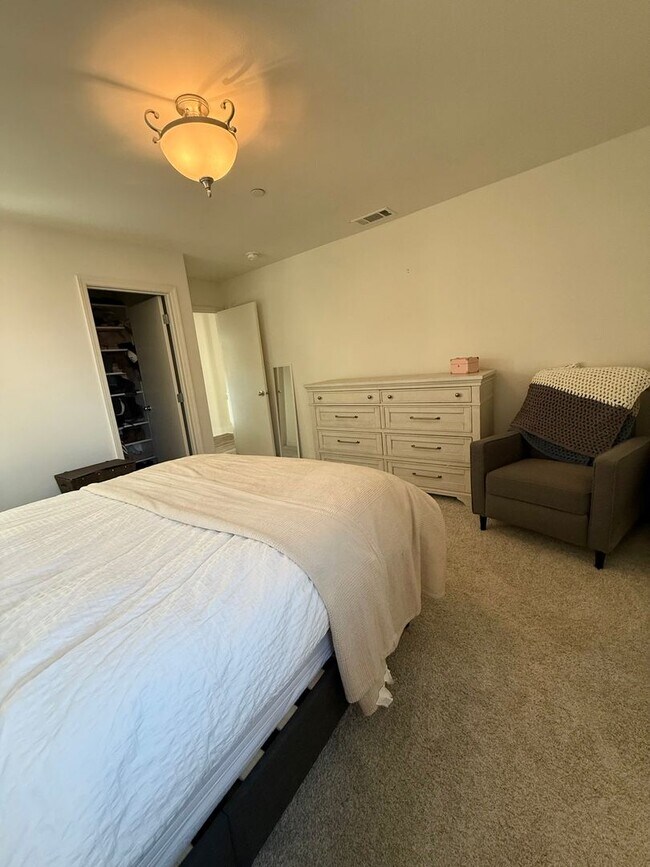 Building Photo - Templeton Ranch 3 Bedroom 2 Bathroom Single Family Home Available 3/15/26