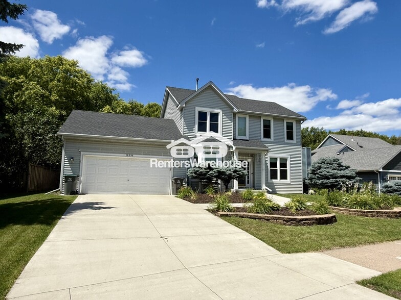 Primary Photo - 16996 Hanover Ln