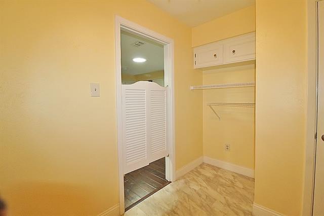 Building Photo - 1610 Alexander Dr