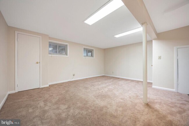 Building Photo - 9109 Bronze Bell Cir