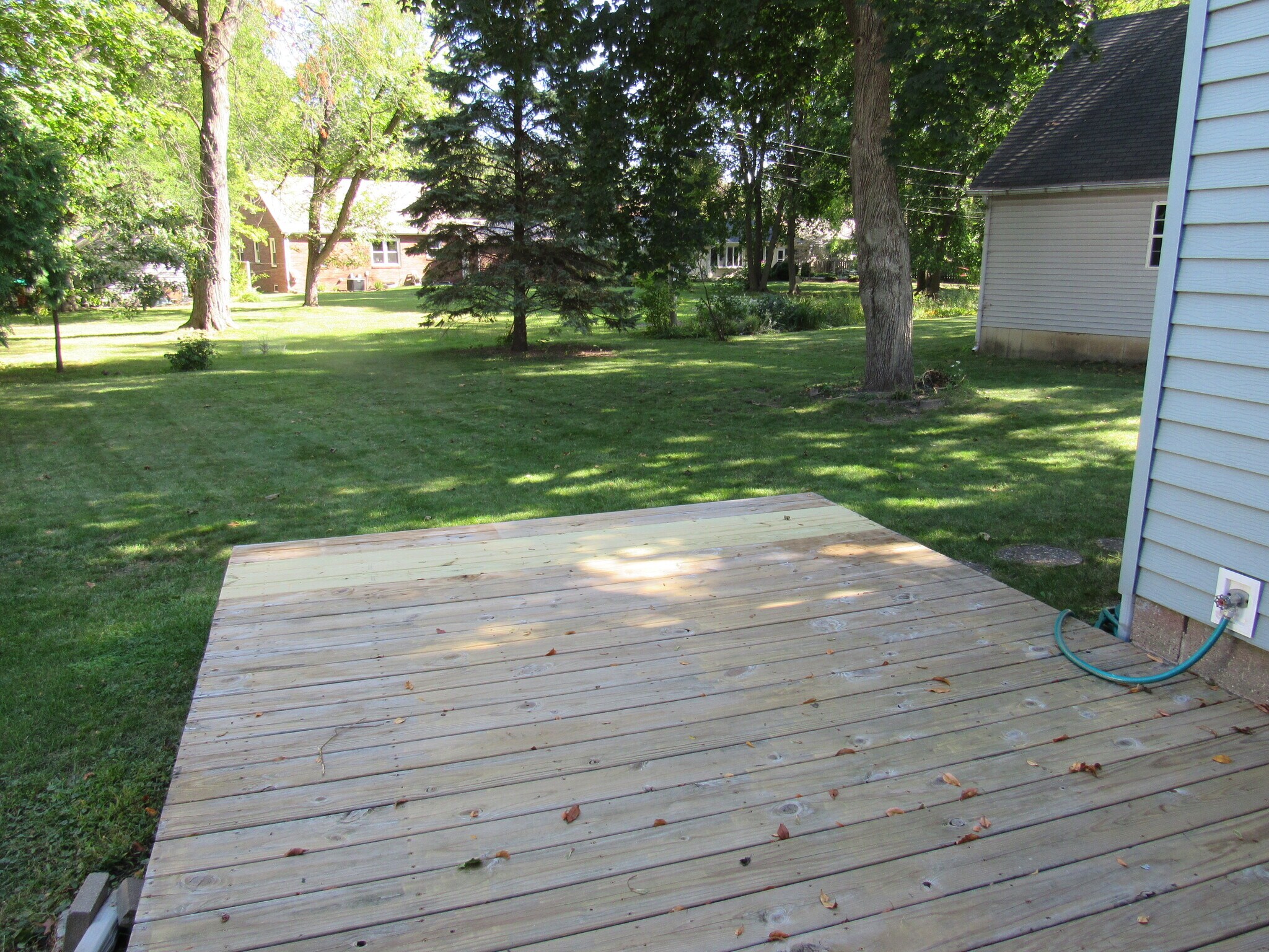 Building Photo - 1605 Broadlawn Ave