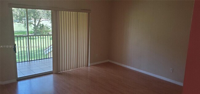 Building Photo - 1103 Coral Club Dr