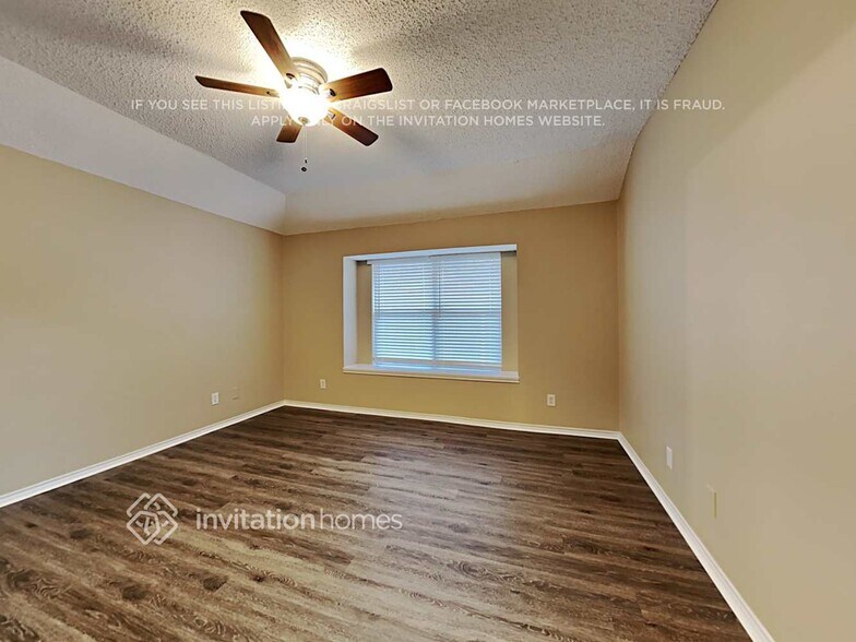 Building Photo - 5601 Heatherglen Terrace