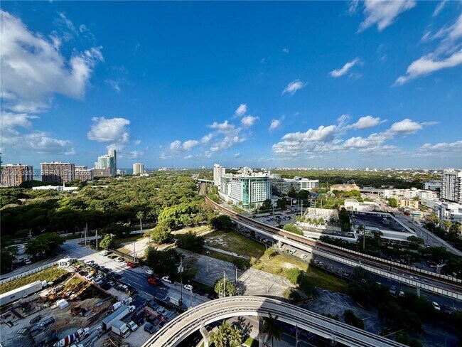 Building Photo - 60 SW 13th St