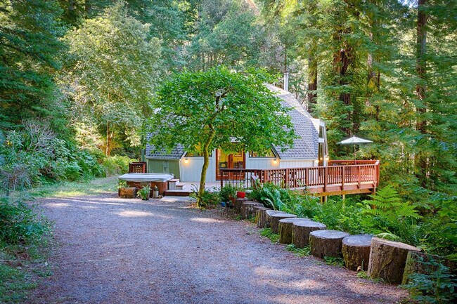 Building Photo - 1785 Austin Creek Rd