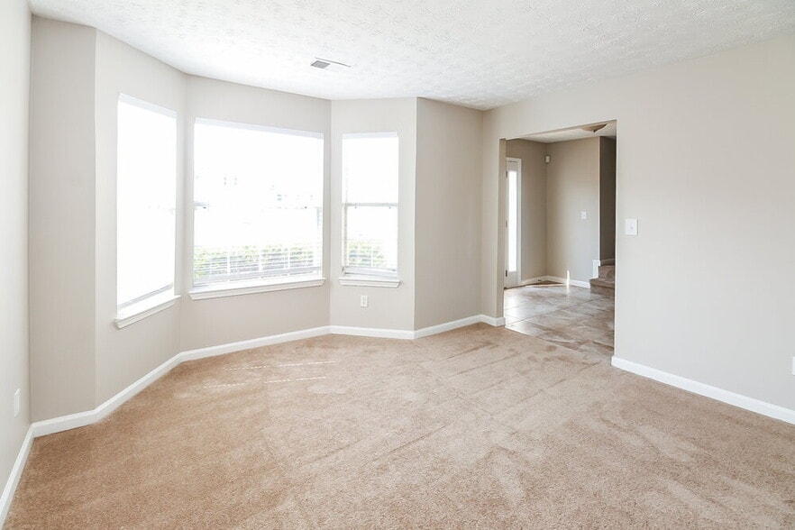 Building Photo - 1306 Pebble Beach Ln