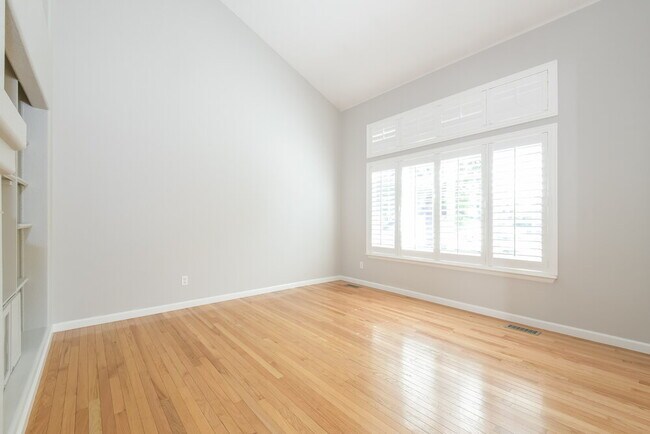 Building Photo - 14321 Craftsman Way