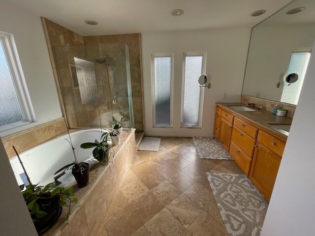 Building Photo - 8442 Crimson Cir