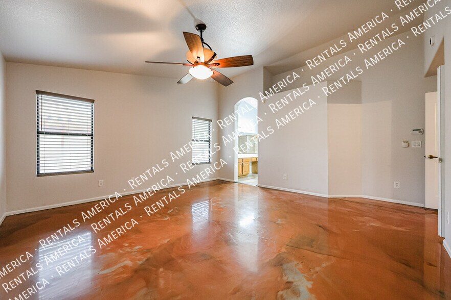 Building Photo - 1243 W Iris Dr