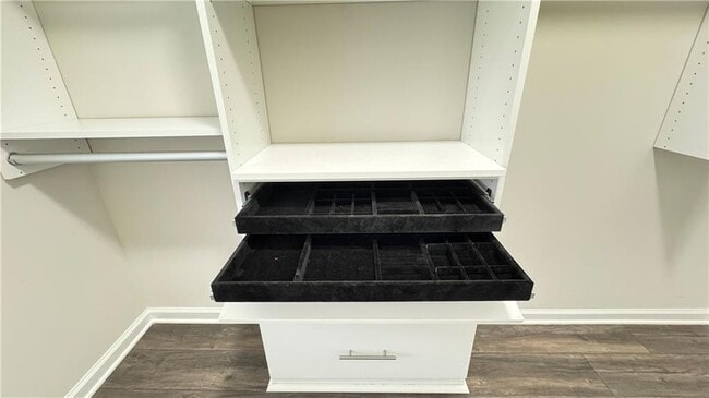 Building Photo - 750 Fieldcrest Park Ln