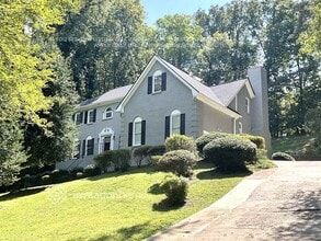 Building Photo - 4350 Pompey Dr SW