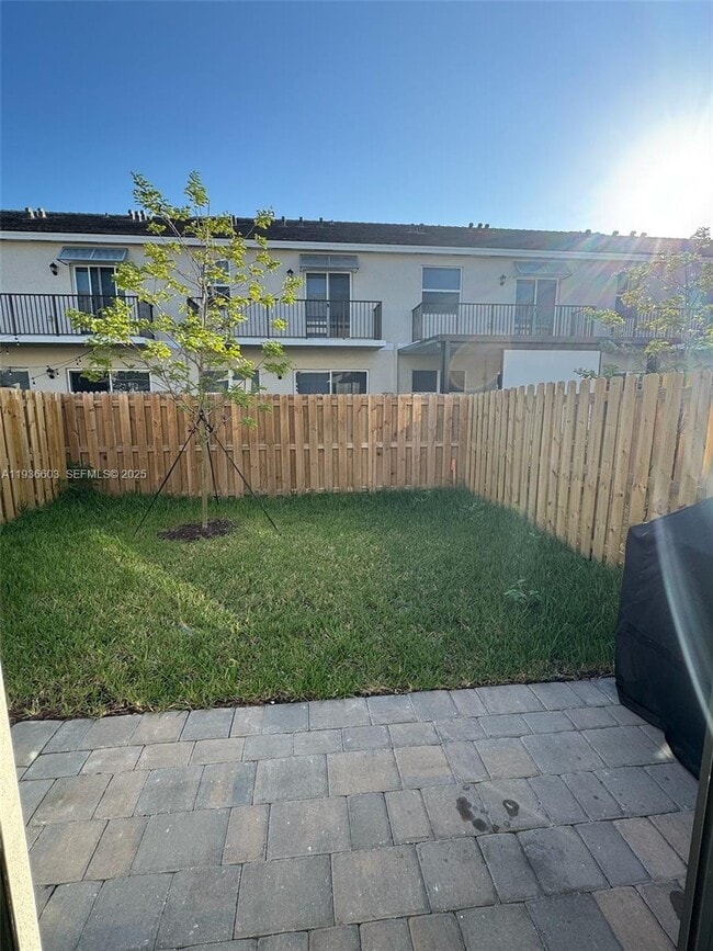 Building Photo - 141 NE 13th St