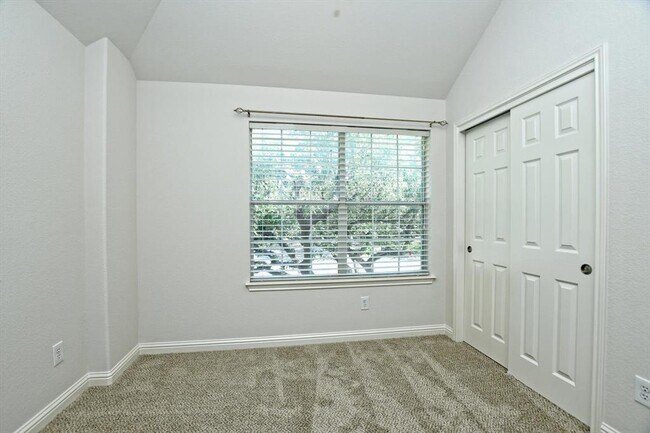 Building Photo - 2712 Brubeck Bend