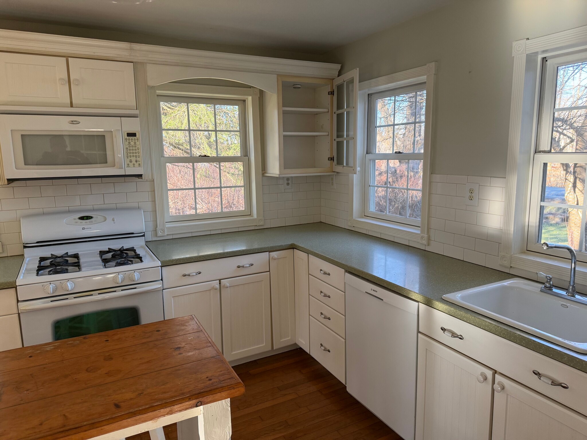Kitchen - 100 Summerset Rd