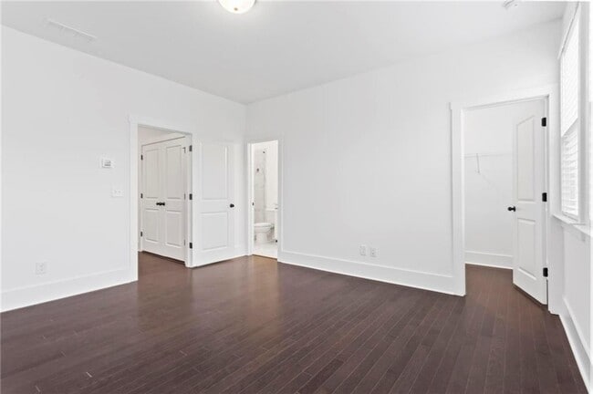 Building Photo - 1620 Aeslin Dr NW