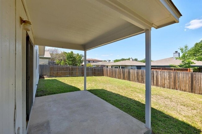 Building Photo - 2101 Parksville Way