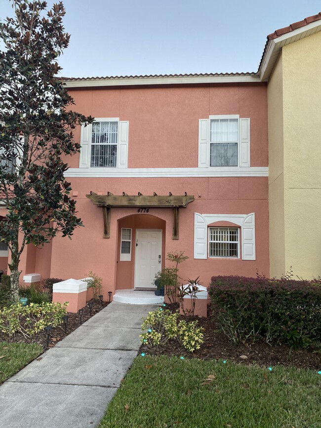 Exterior Front - 4774 Vero Beach Pl